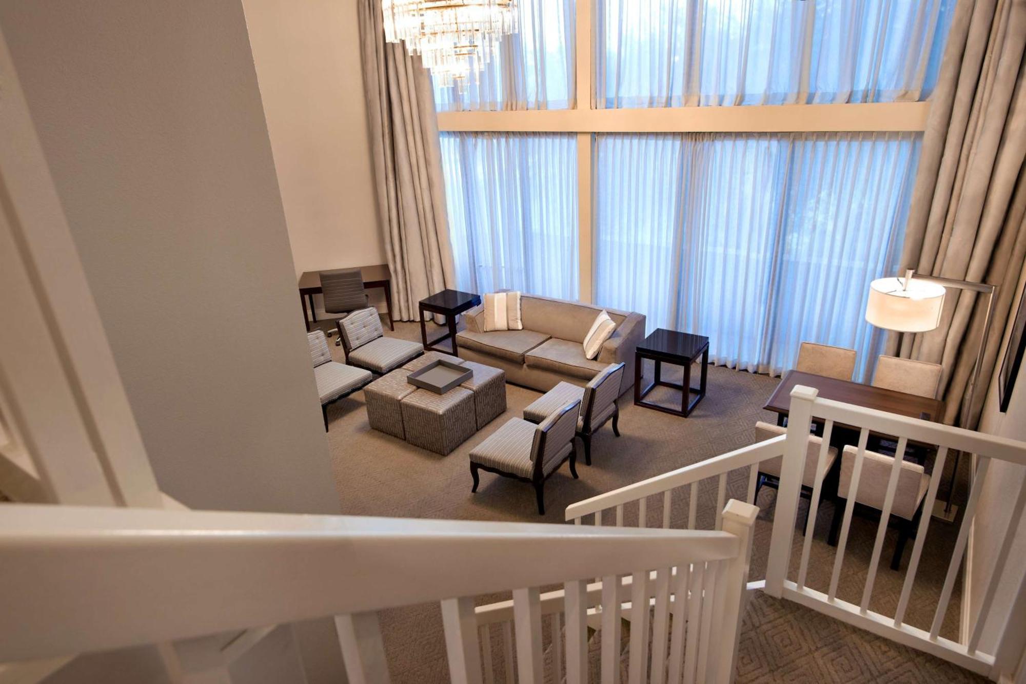 Embassy Suites Бока-Ратон Экстерьер фото